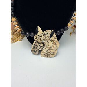 Lee Sands Horse Head Shaped Pendant Necklace Black & Tan Inlaid Wood Horn 25"